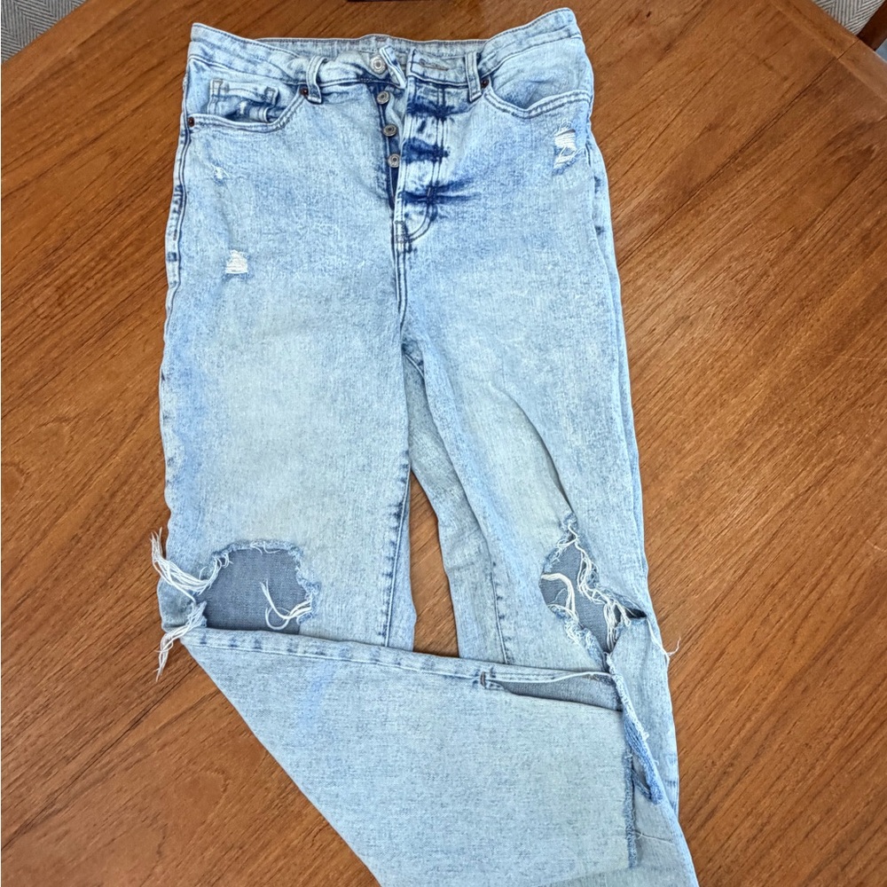 Old Navy Light Blue Distressed Skinny Jeans